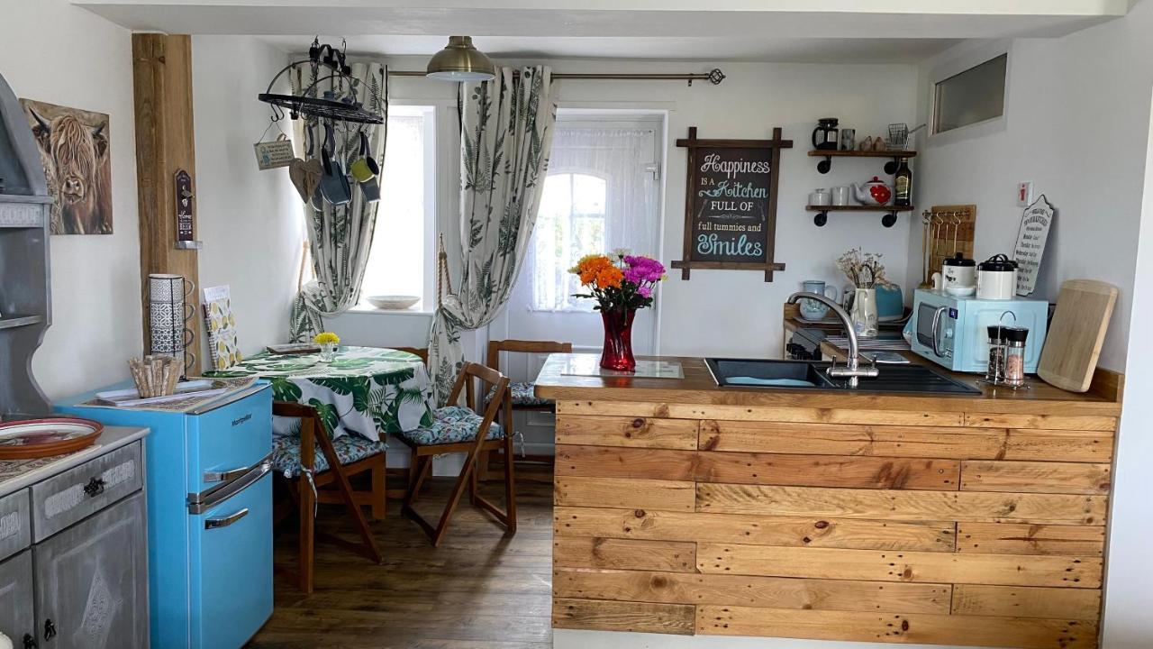 Wheelhouse - Grinkle Bell Cottage 滨海索尔特本 外观 照片